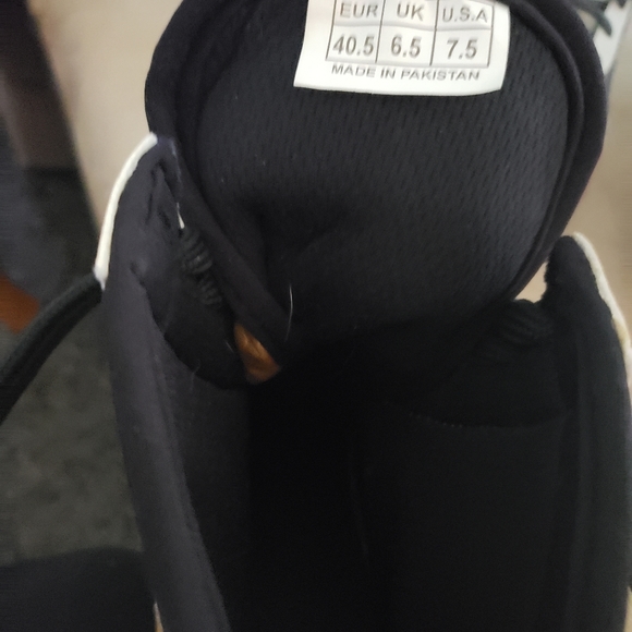 Men's  Sneaker - Picture 8 of 8